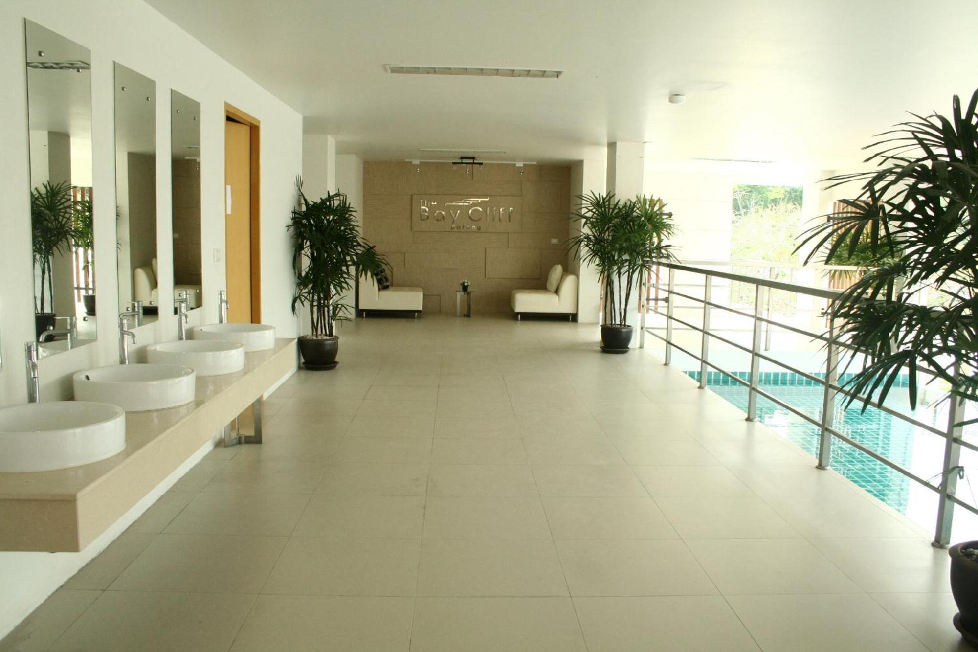 The Baycliff Residences Patong Экстерьер фото