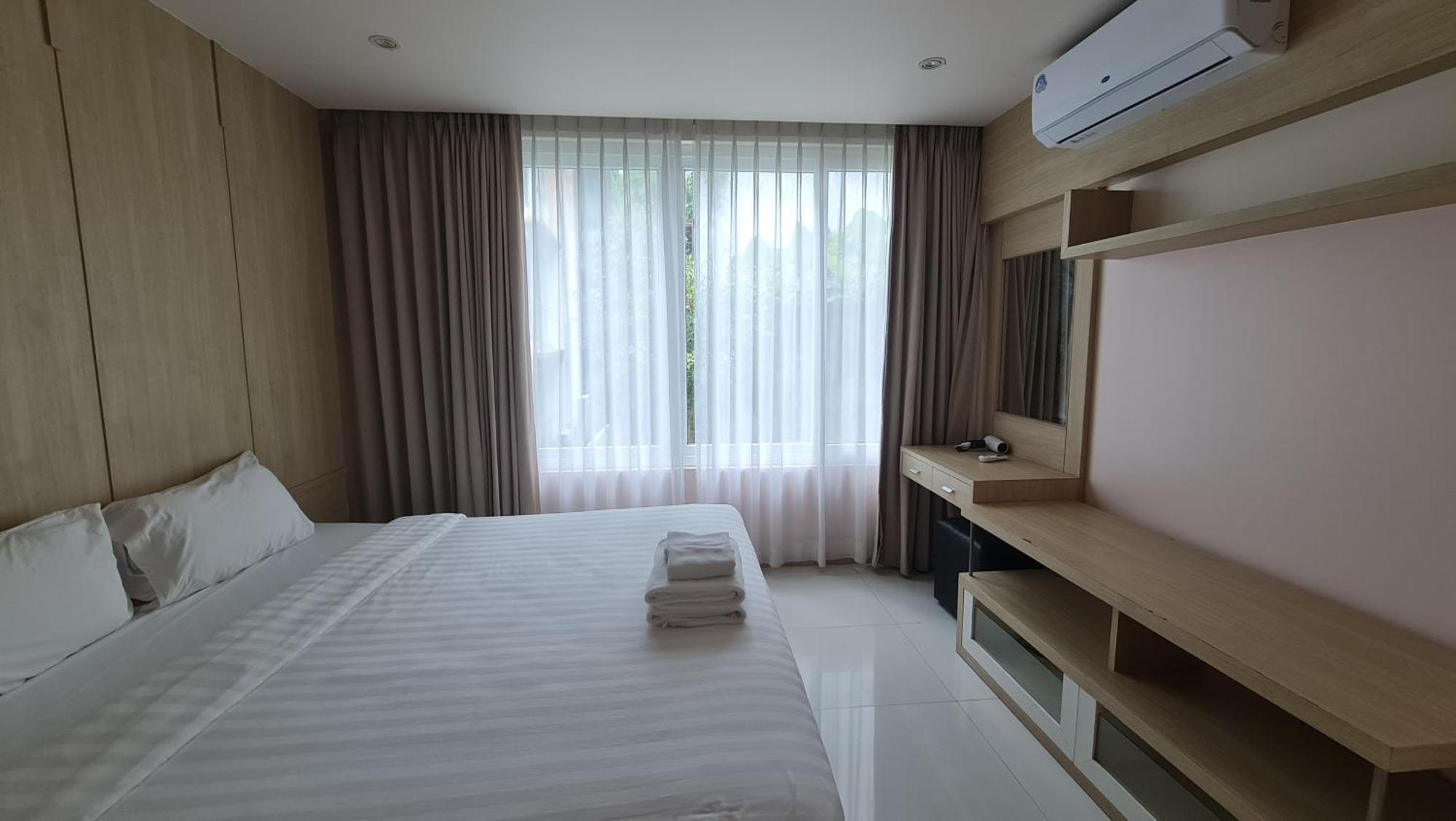 The Baycliff Residences Patong Экстерьер фото