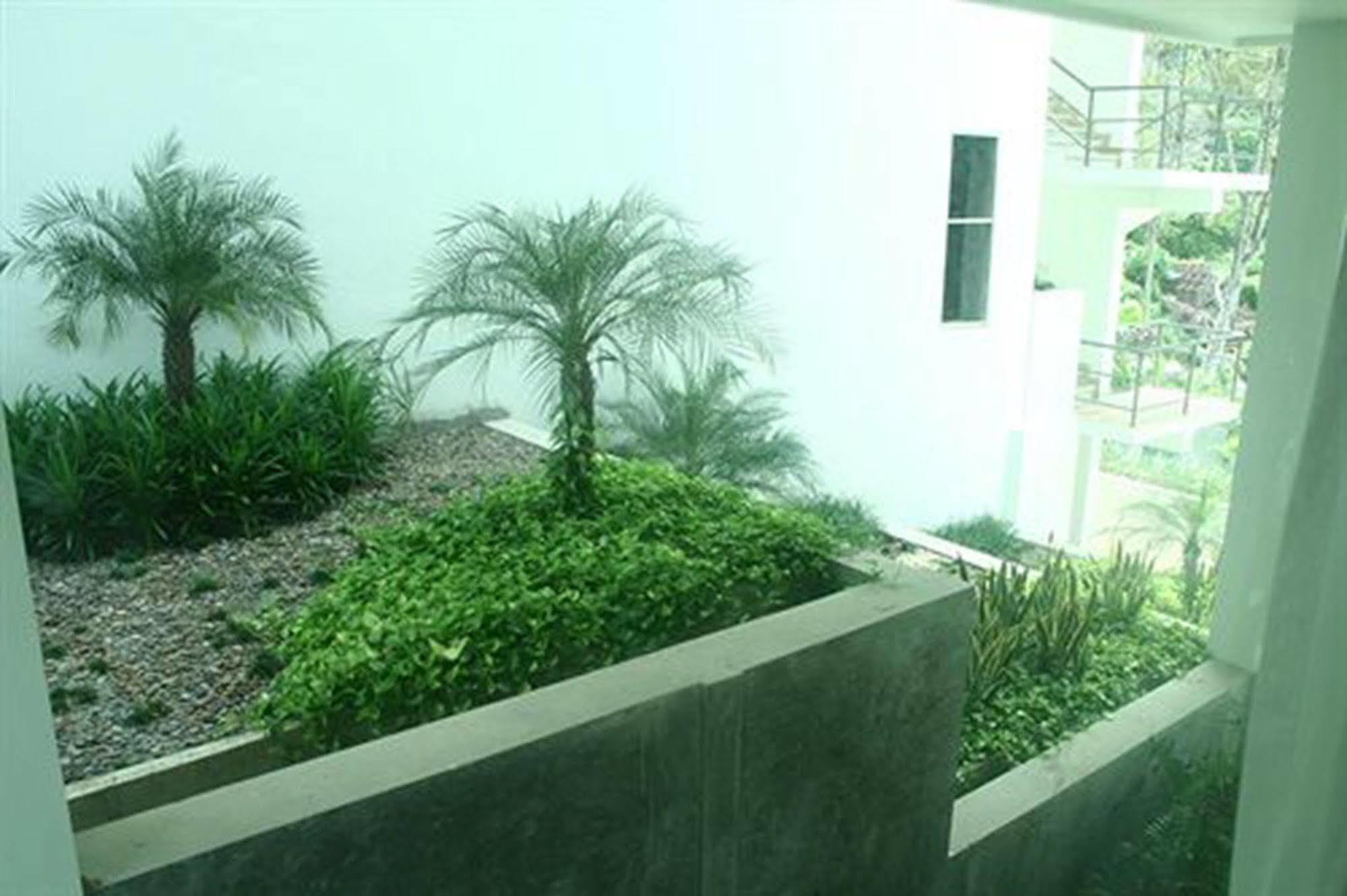 The Baycliff Residences Patong Экстерьер фото